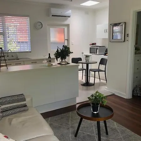 Mrs Brown'S Comfy City Pad Adelaide Exterior photo