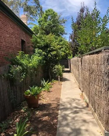 Mrs Brown'S Comfy City Pad Adelaide Exterior photo